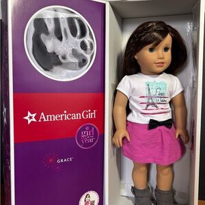 American Girl Grace Thomas 18" Doll 2015 and Accessories